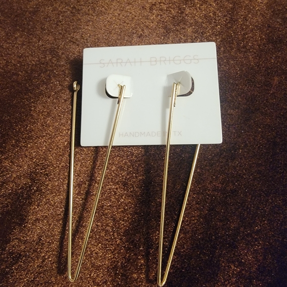 Sarah Briggs Angular Gold Hoops - Picture 3 of 4